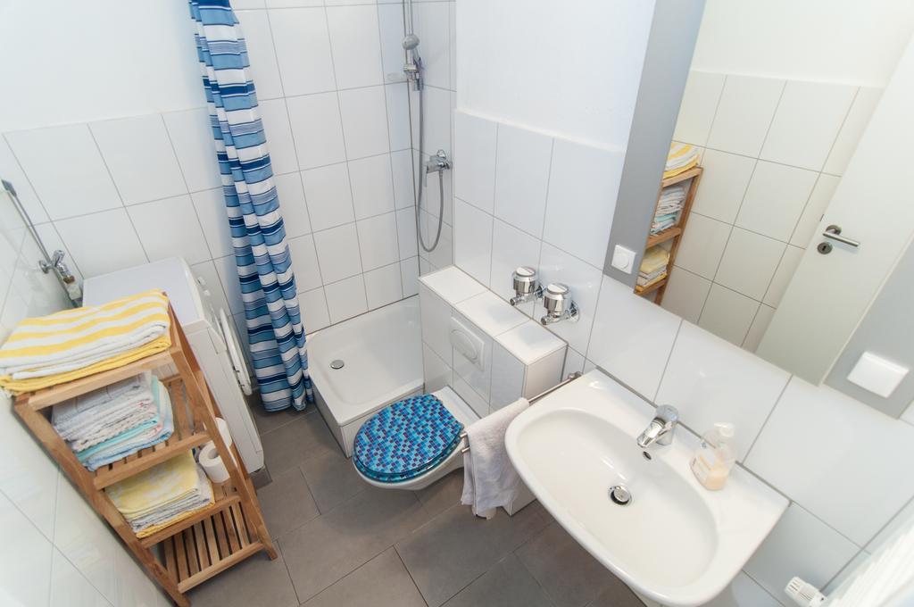 Monteurwohnung Neuss Rom bilde